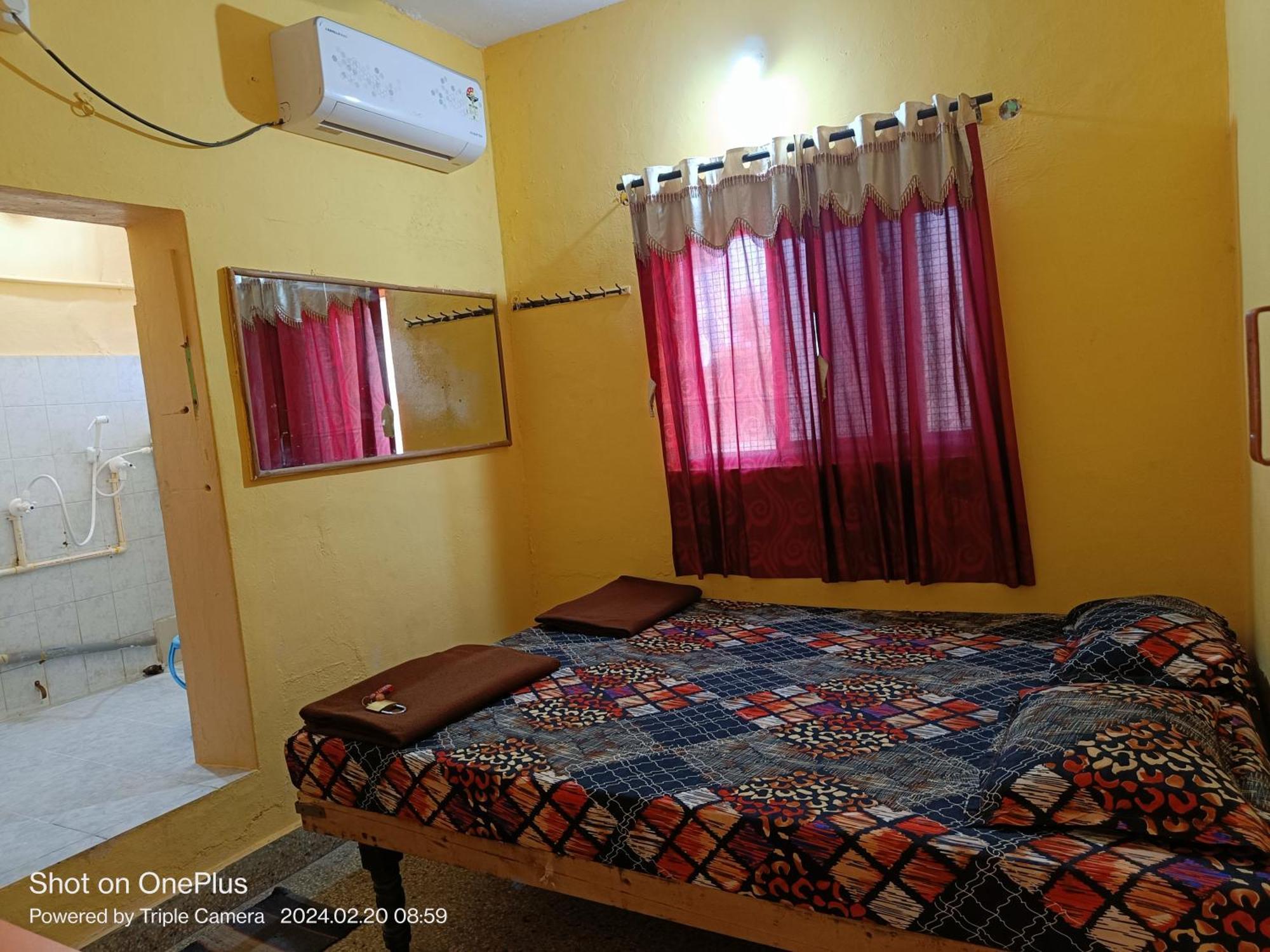 Vicky'S Home Stay Hampi Eksteriør bilde